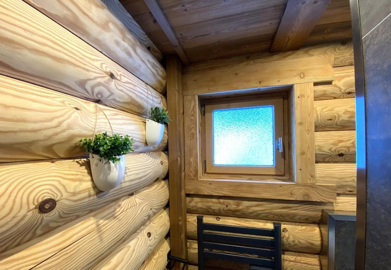 L'Oursblanc Chalet En Rondins لابْريسْ المظهر الخارجي الصورة