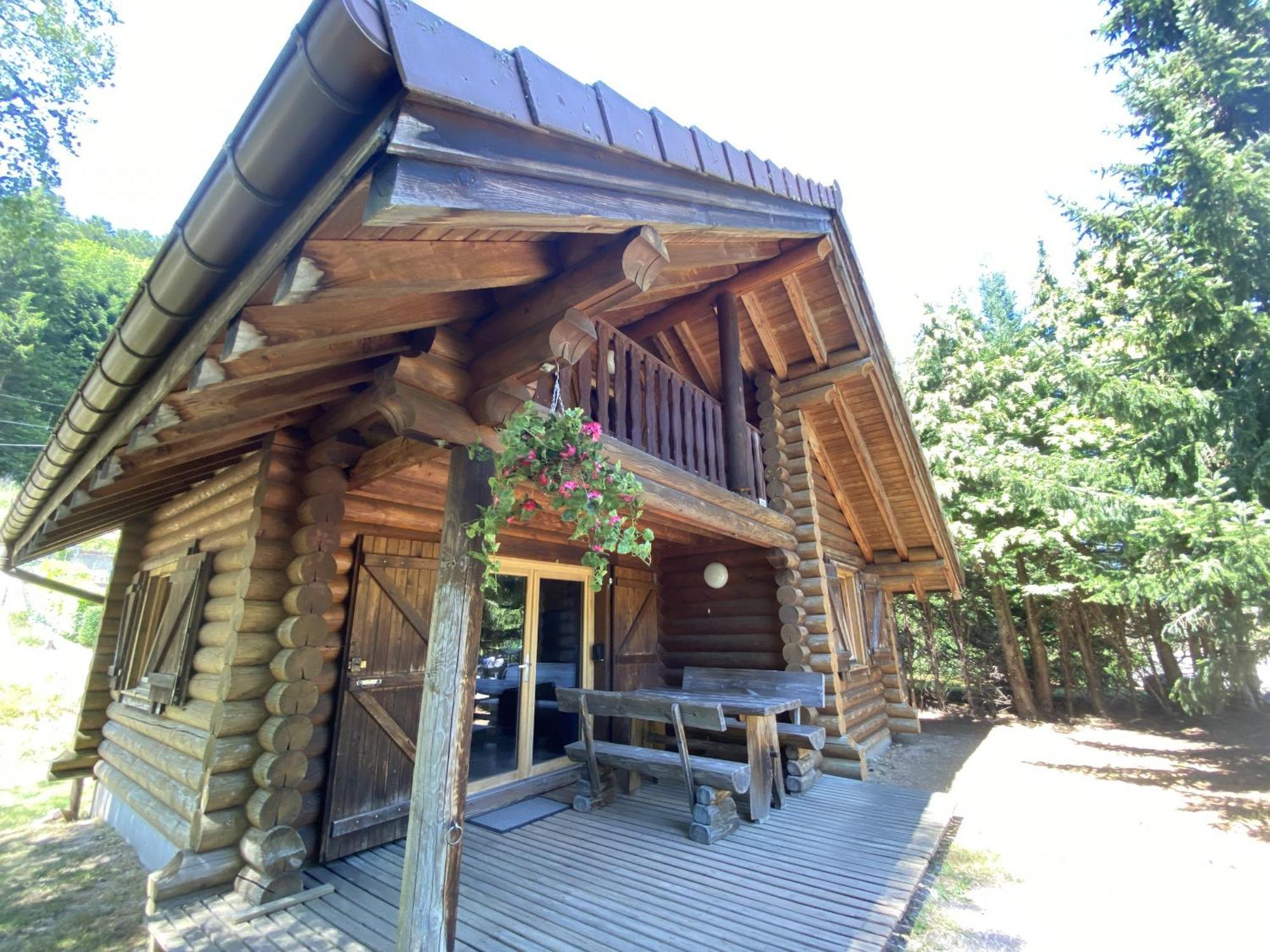 L'Oursblanc Chalet En Rondins لابْريسْ المظهر الخارجي الصورة